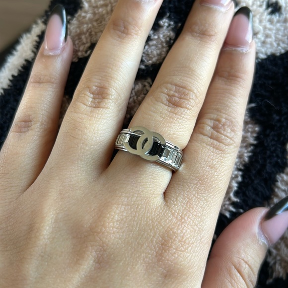 Jewelry - New silver plated ring size 8